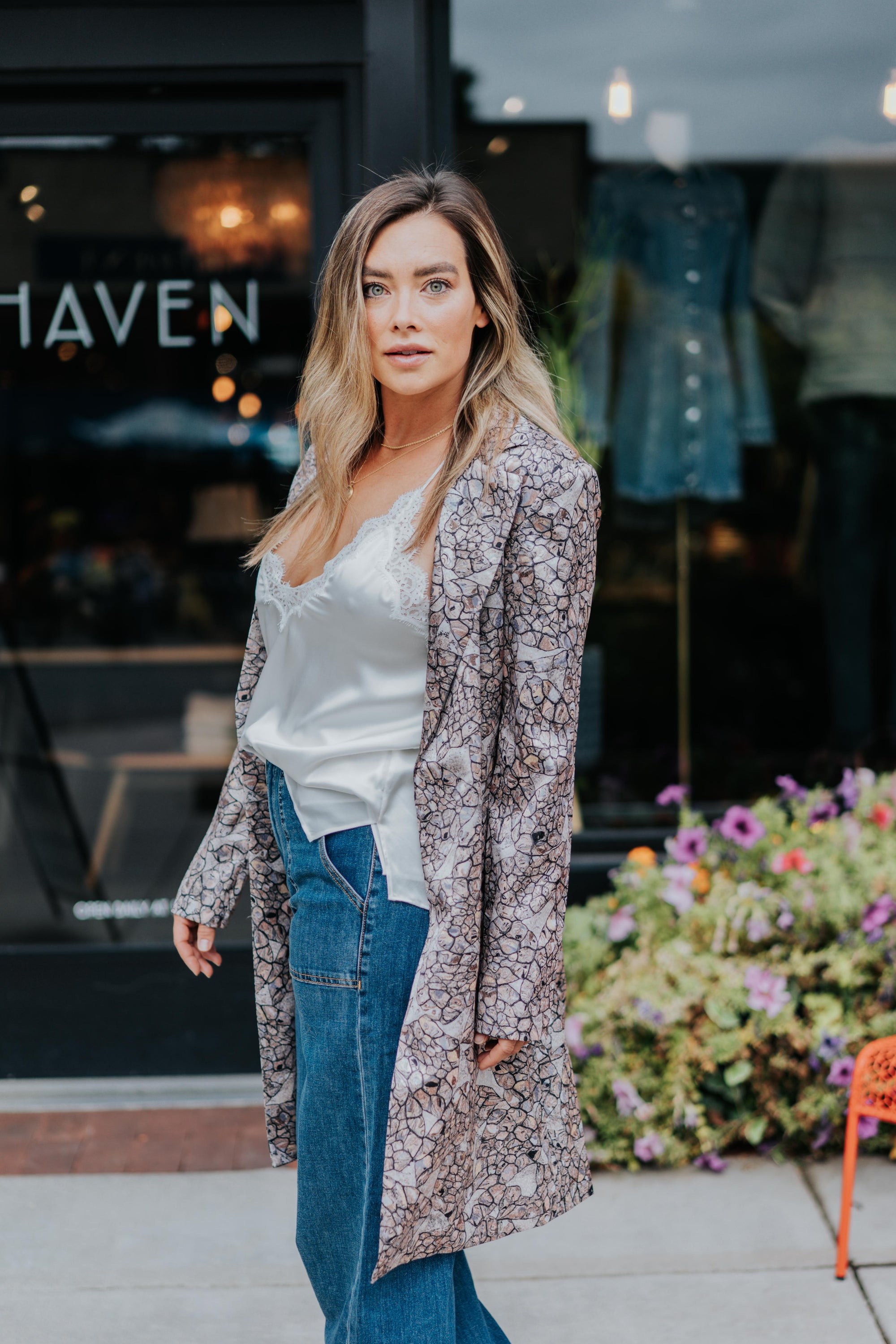 Lexi Jacquard in Abalone by Catherine Gee