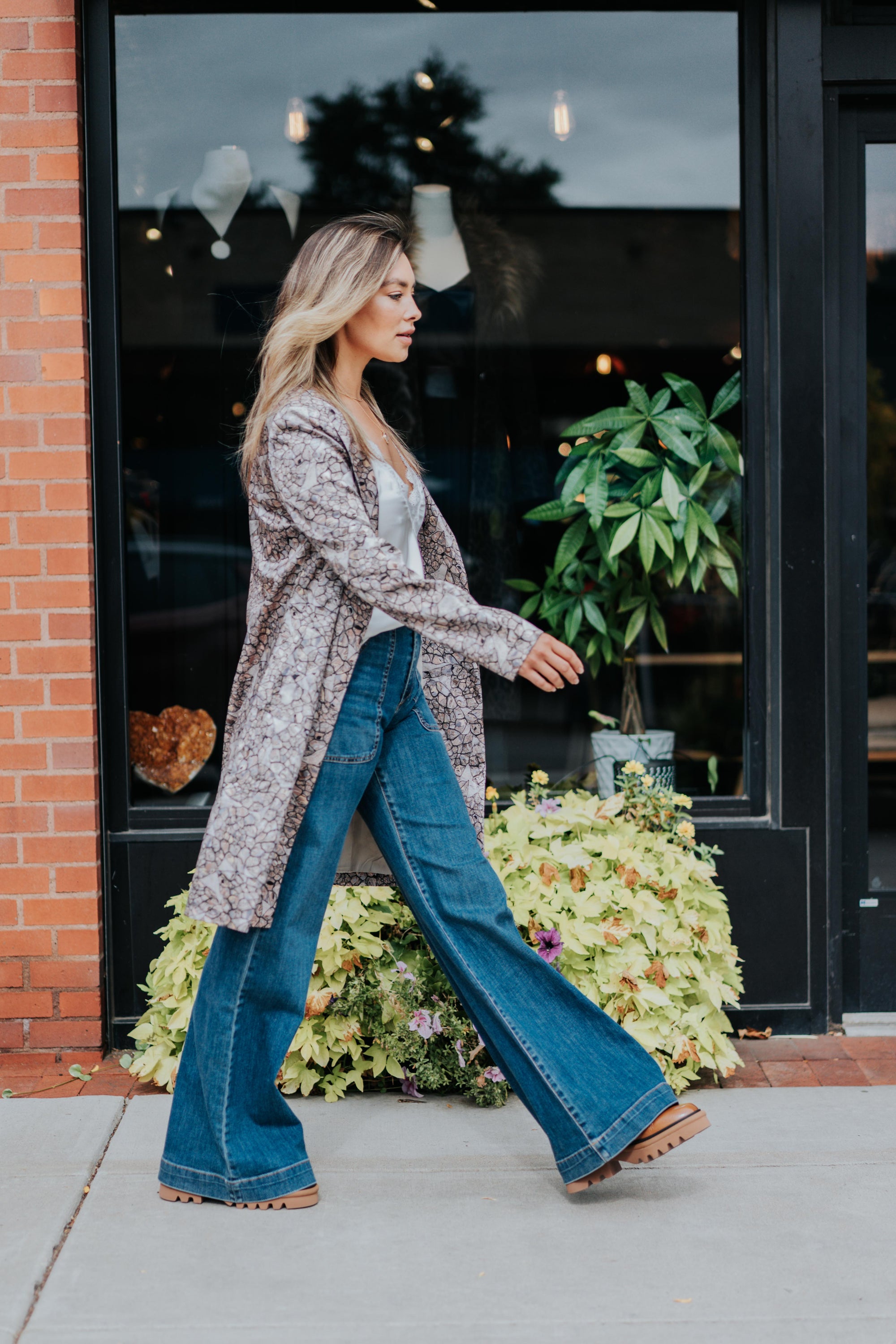 Lexi Jacquard in Abalone by Catherine Gee