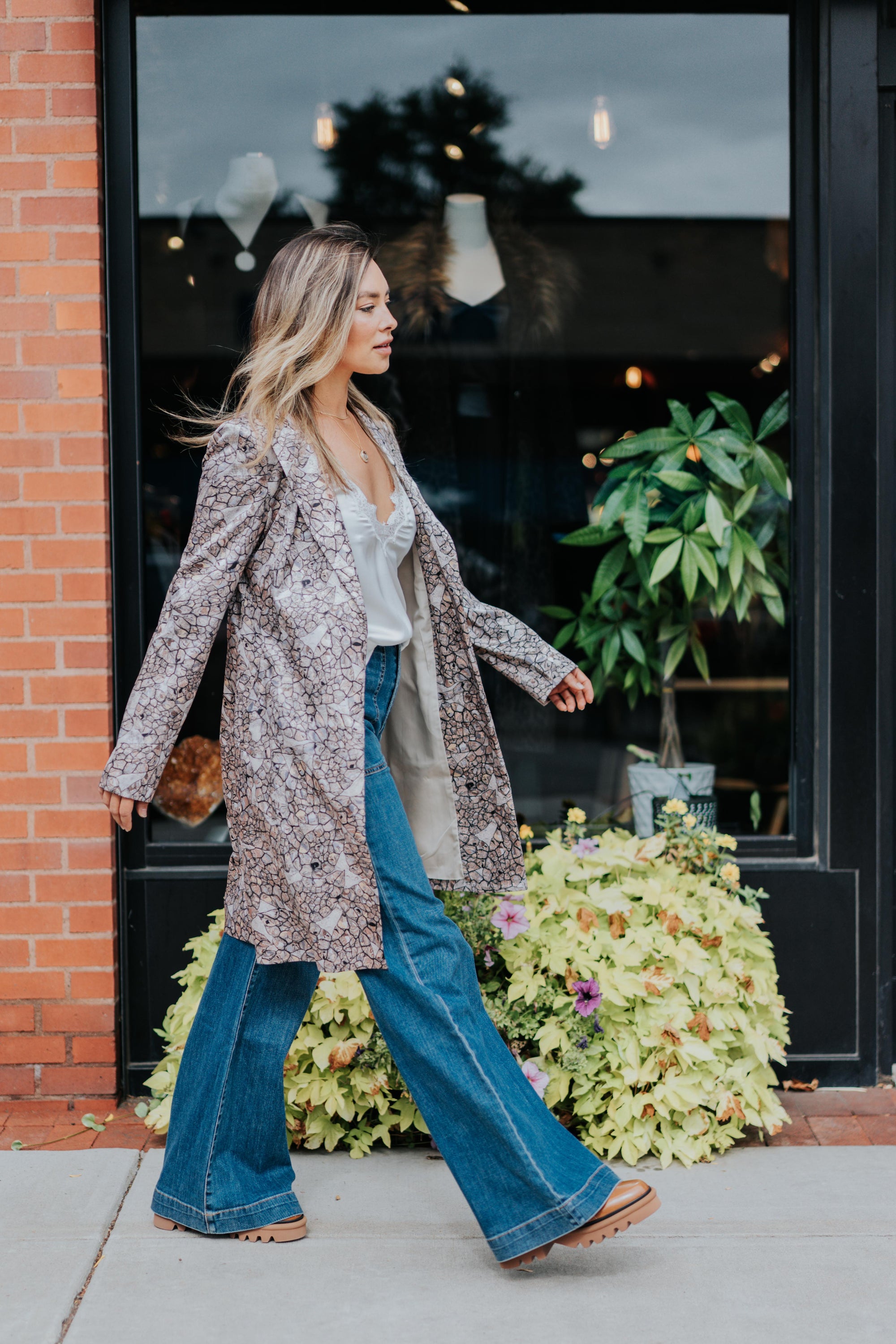 Lexi Jacquard in Abalone by Catherine Gee