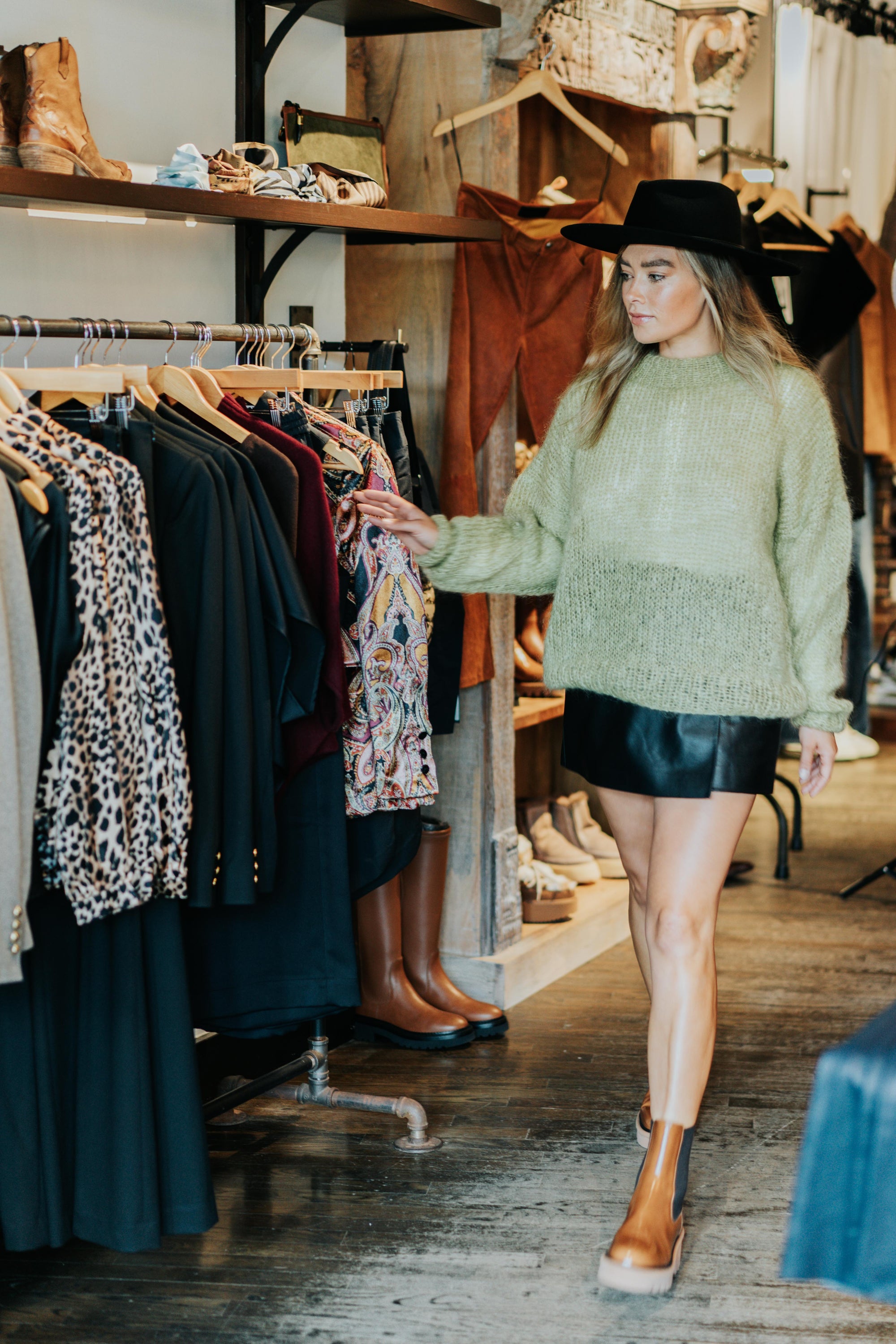 Beck Wool Fedora in Black by Janessa Leone