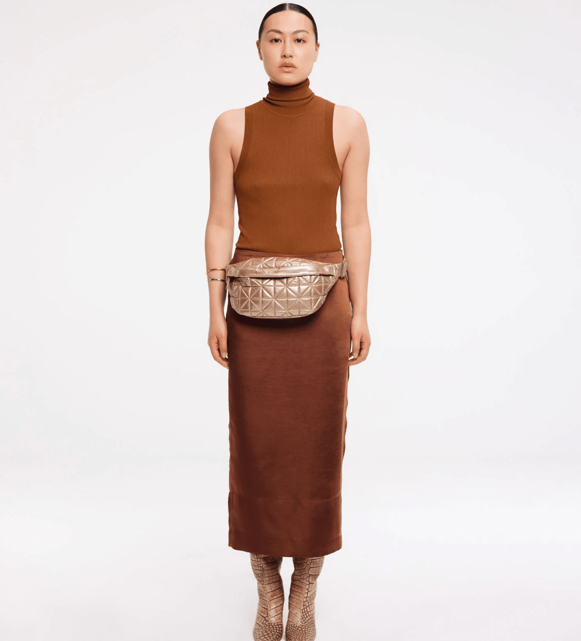 Fanny Pack in Gold by Vee Collective
