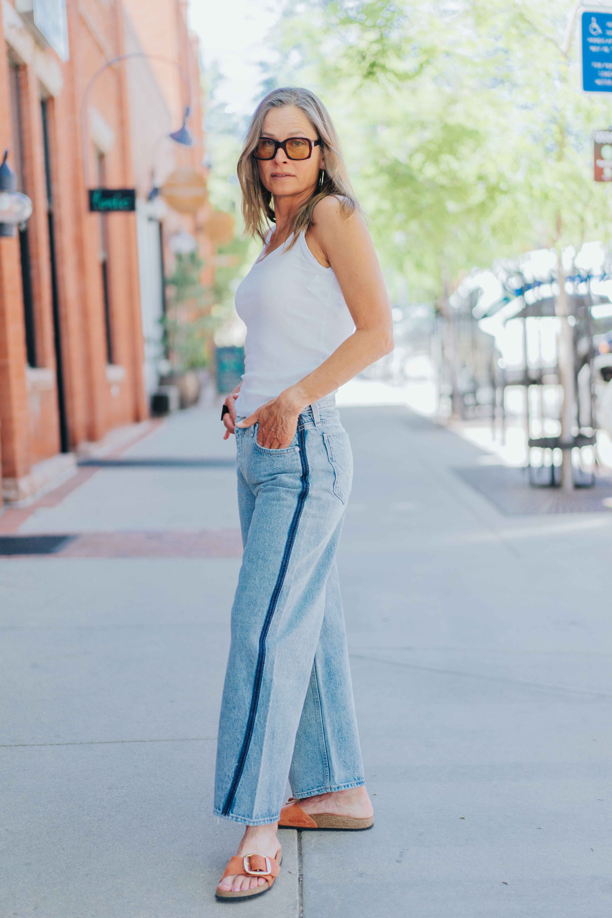 Courtney Mid-Rise Baby Barrel in Arcade by Hudson
